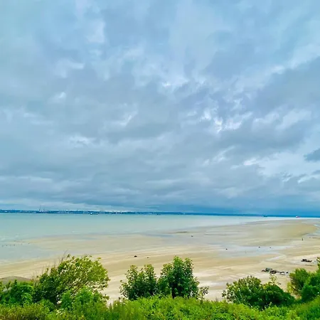 La Vigie Les Pieds Dans L'eau Cricqueboeuf