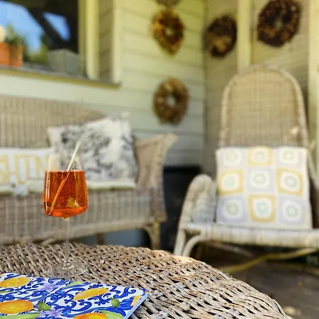 La Vigie Les Pieds Dans L'eau * Cricquebœuf