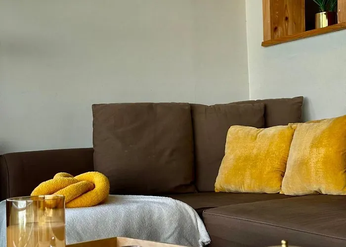 La Vigie Les Pieds Dans L'eau *