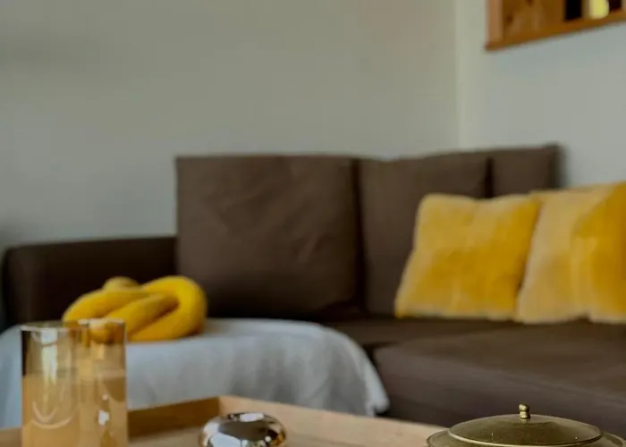 La Vigie Les Pieds Dans L'eau *